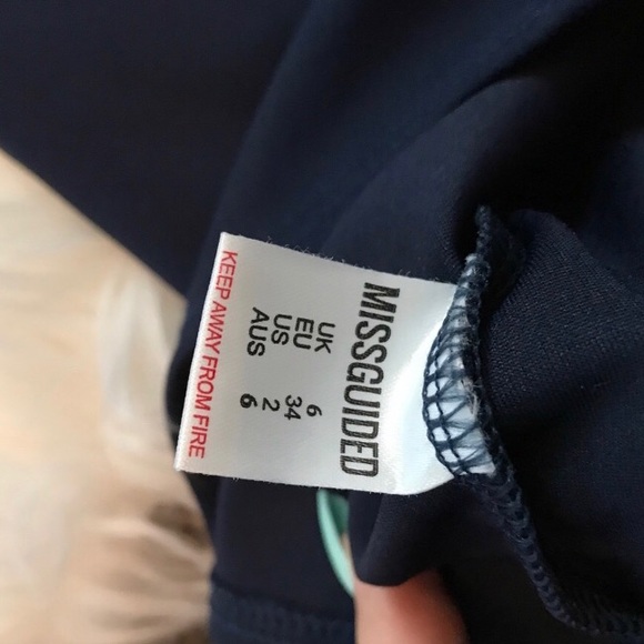 Missguided off the shoulder V plunge romper - Picture 8 of 8